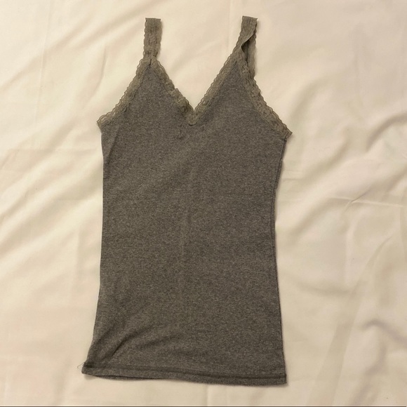Hollister tank top - Picture 2 of 3
